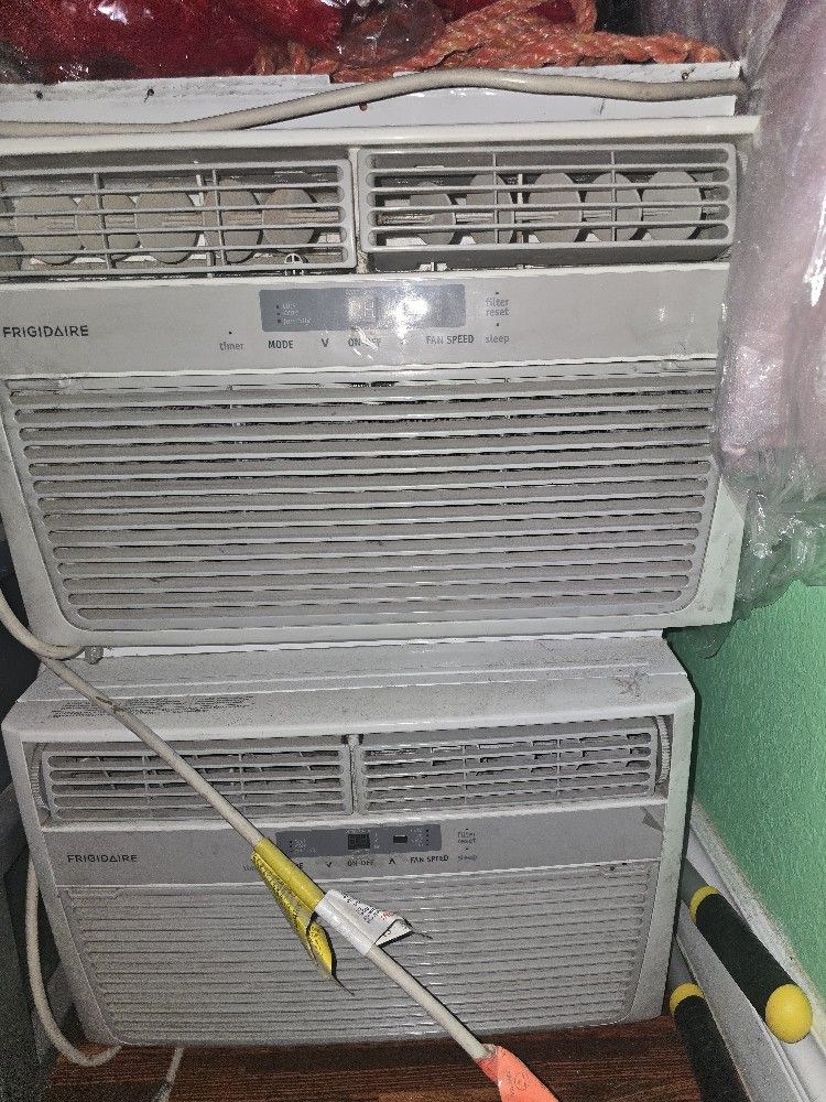 AC Unit Frigidaire