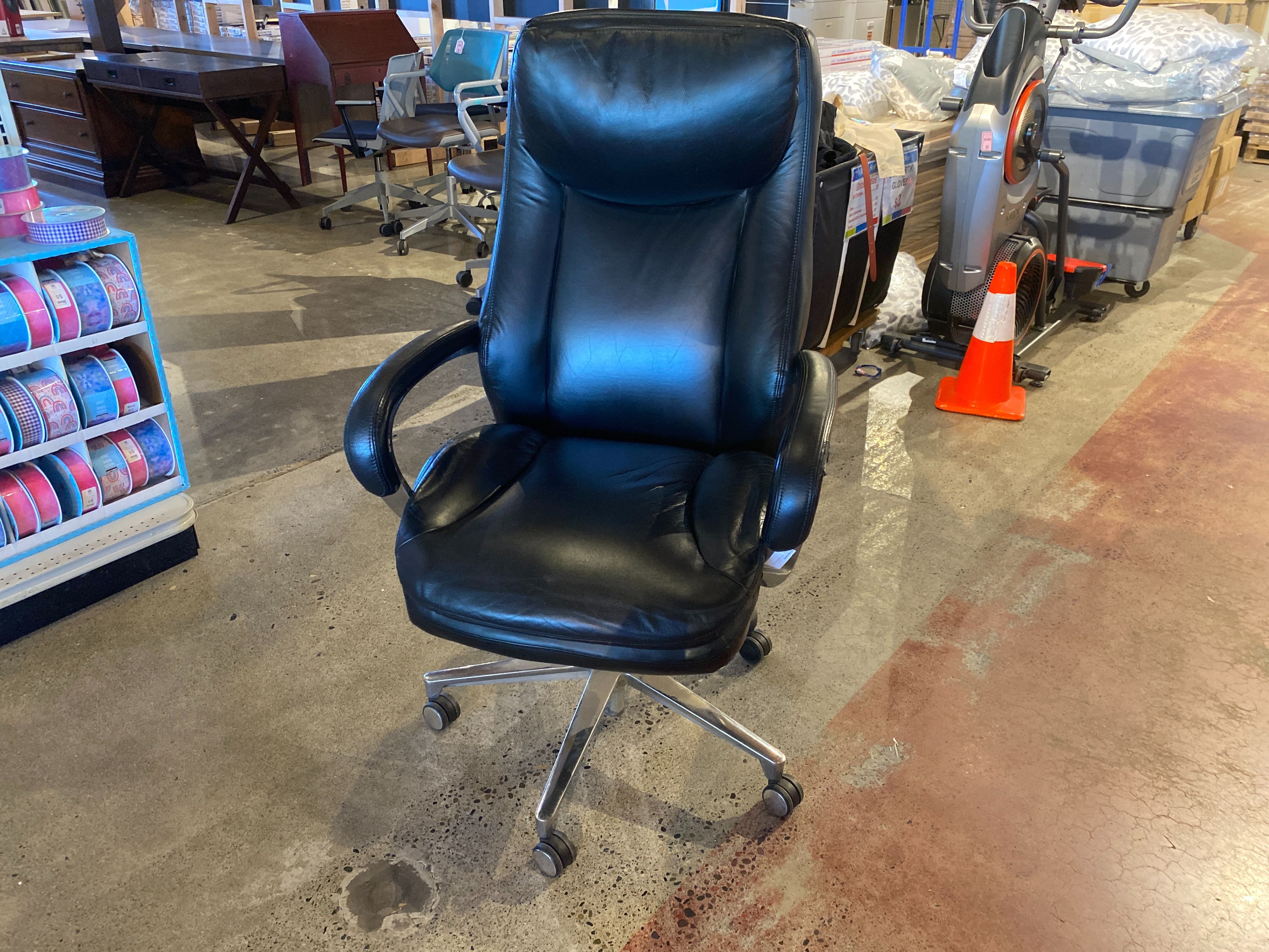 LA-Z-BOY Black Faux Leather Office Chair