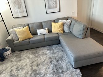 Like new gray sectional couch !!