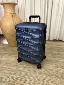 Traveler's Choice  Hardside Carry on Spinner Suitcase