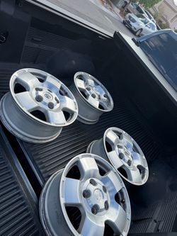 Toyota Tundra OEM Wheels