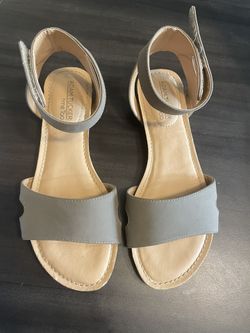 Women’s Sandals 