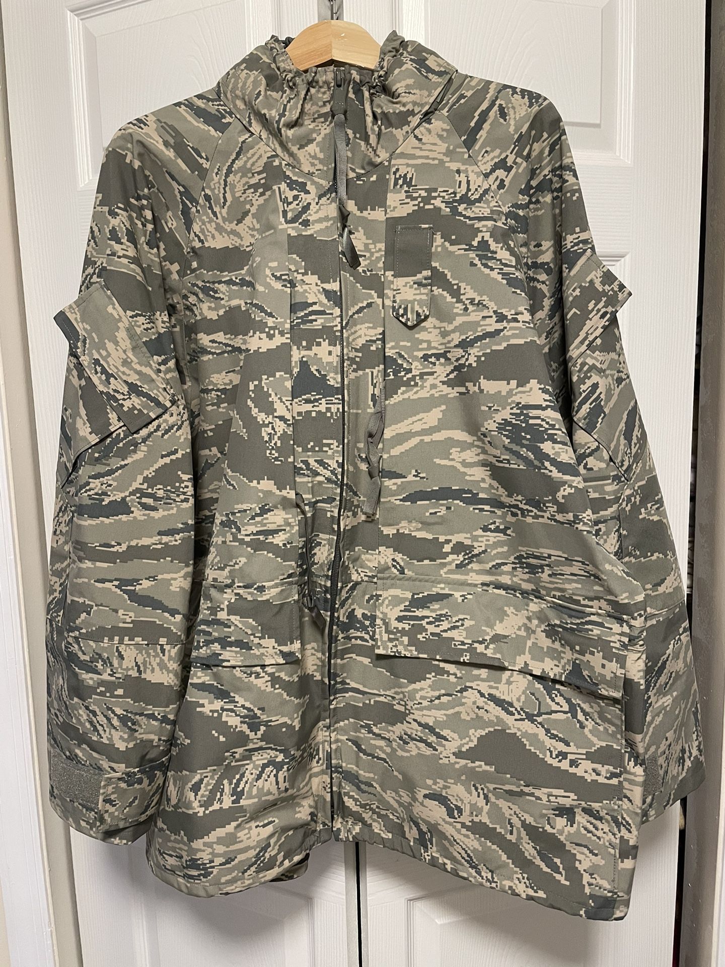 Military Parka & Pants