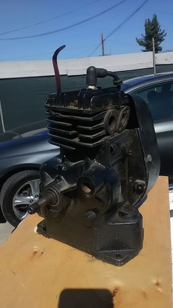 Vintage Briggs & Stratton for Sale in Redlands, CA - OfferUp