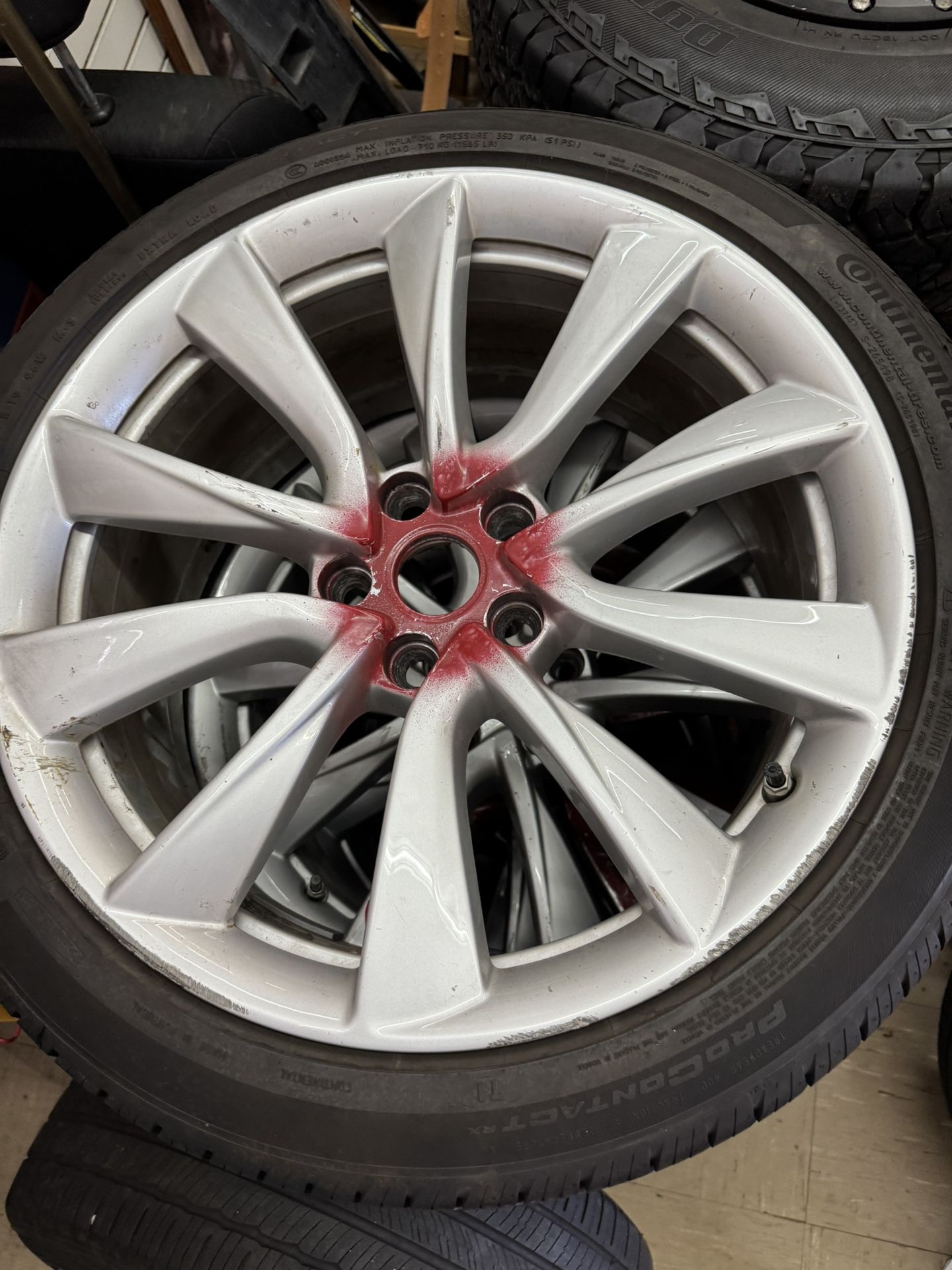 Set Of 4 Tesla Wheels/tires Used