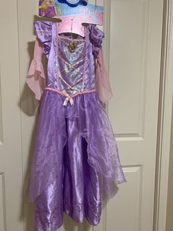 M (7-8) size. Rapunzel costume.