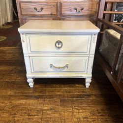 Nightstand 