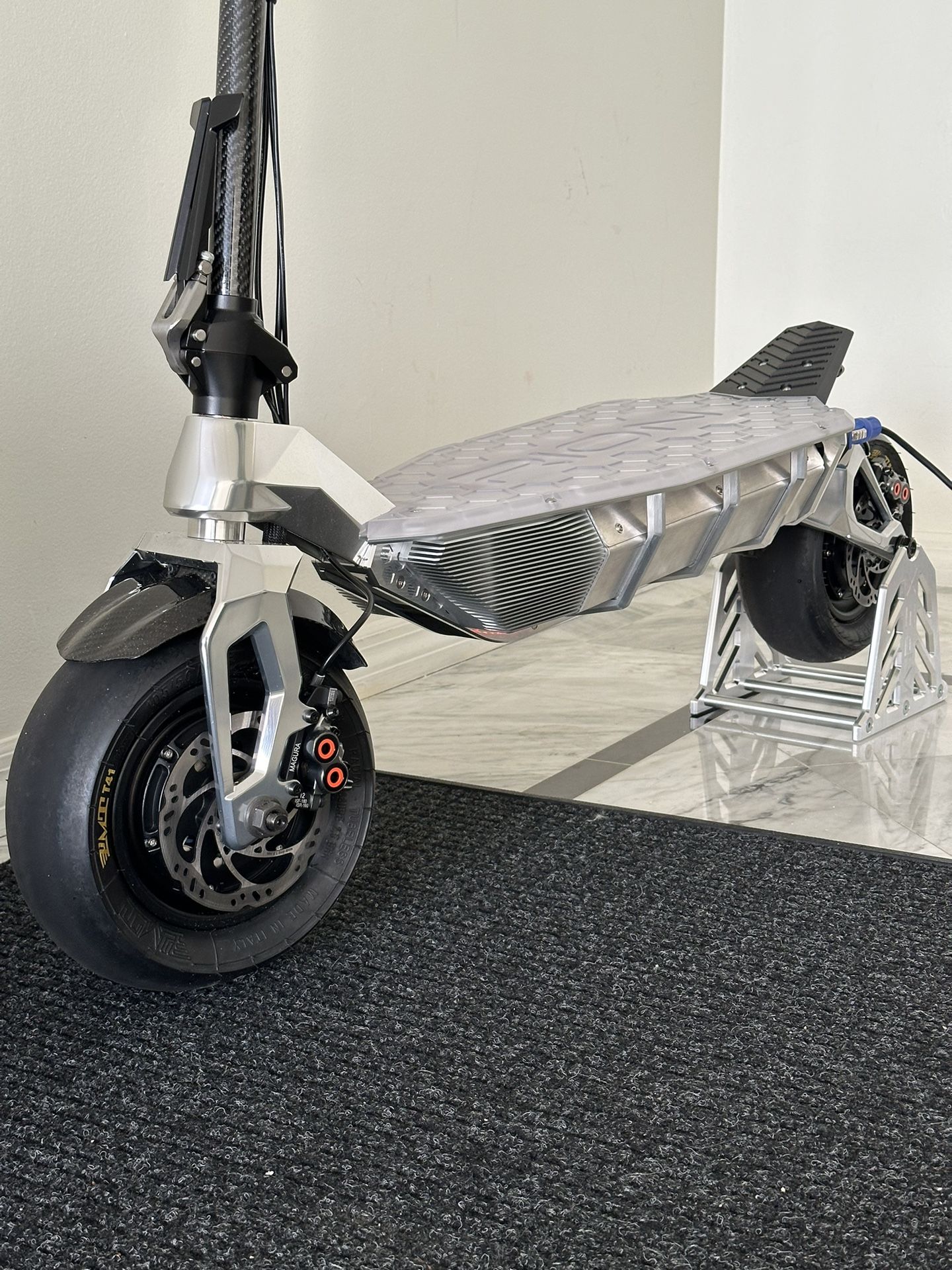 First and Only Rion Apex Hyper Scooter in Miami w 1 of 1 Chrome Rion Kickstand
