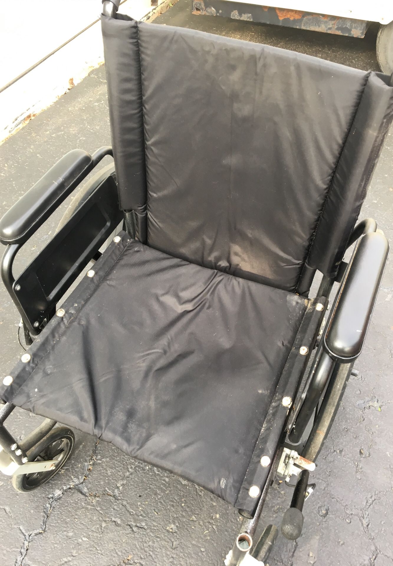 QUICKIE BREEZY 510 WHEELCHAIR FOLDABLE MOBILITY PUSH MEDICAL WHEELCHAIR