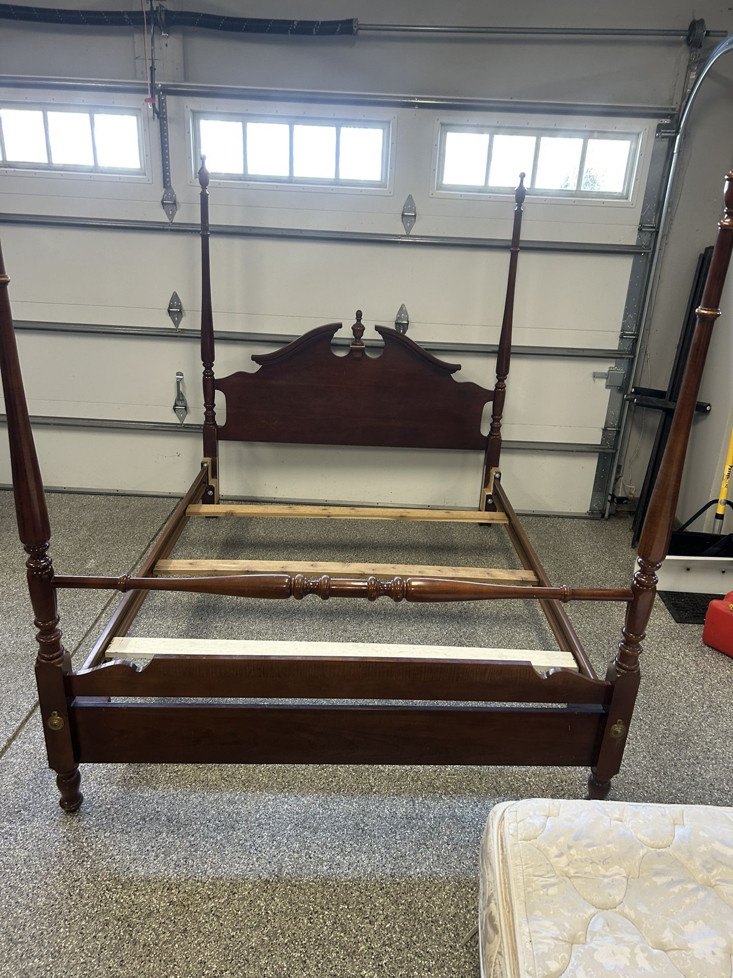 Queen Size 4 Post Bed Frame