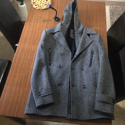 Coat/sweater With Hoodie