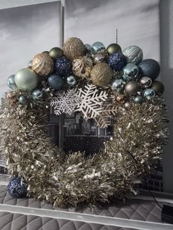 Christmas door wreath