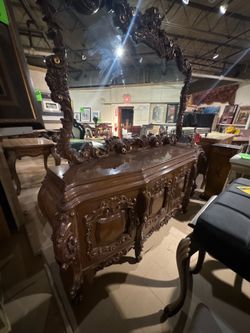 Buffet & Mirror
