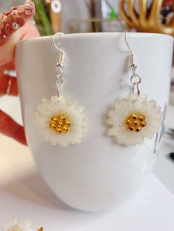 Daisy Flower Earrings