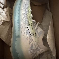 Adidas 9.5