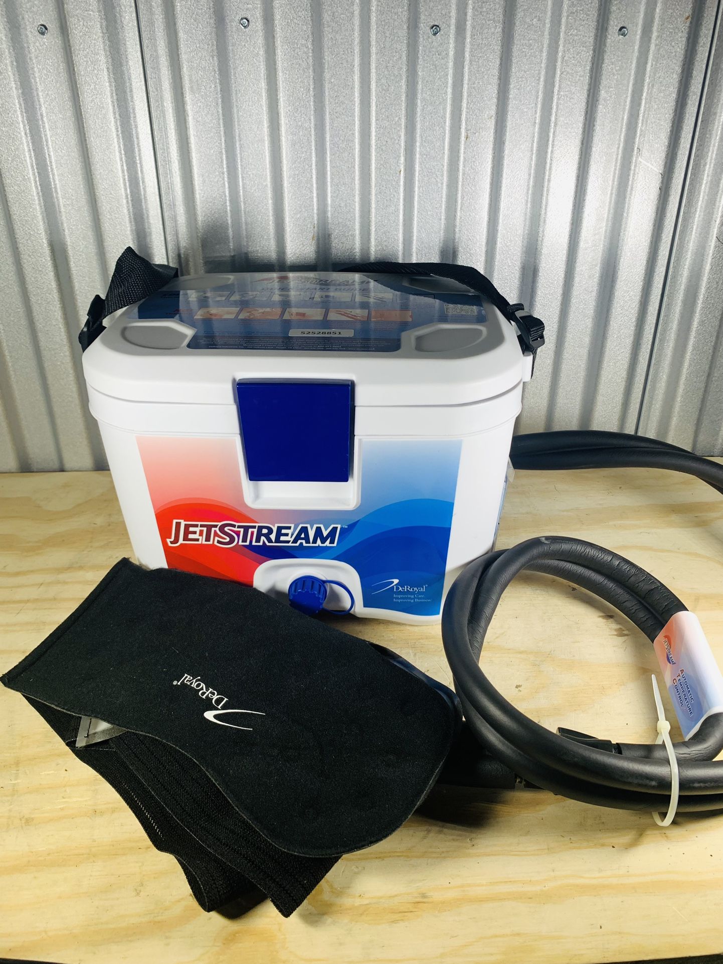 DeRoyal JetStream T700 Hot/ Cold Unit With Pad NO POWER