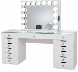 ✨ 13-Drawer Light-Up Vanity
Description:
Glam vanity with 13 light-up drawers, Bluetooth speakers, and a Hollywood-style LED mirror. Beautiful, functi