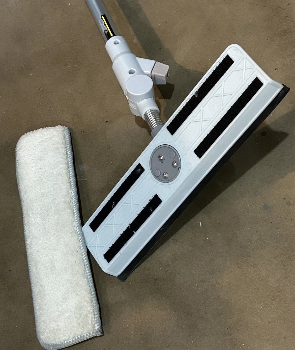 Hand Held Spray Gin Window Clear Squeeze All In One