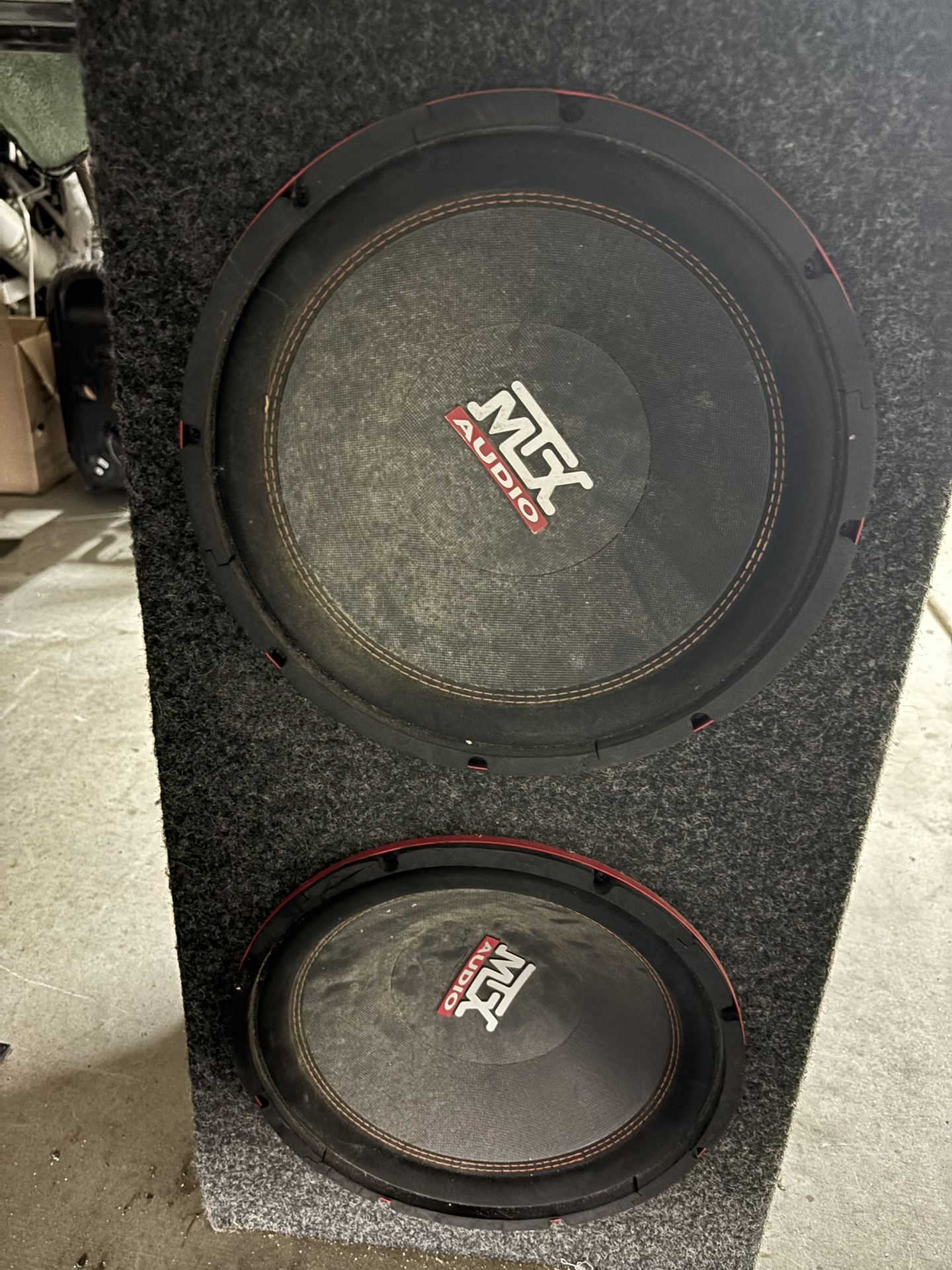 MTX audio Dual Subwoofer