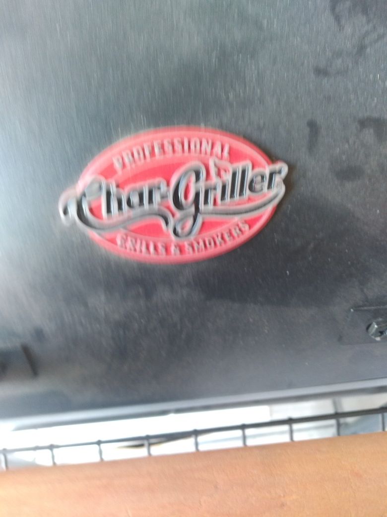 Brand new GRILL/SMOKER