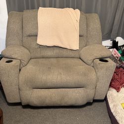 Extra Wide Recliner