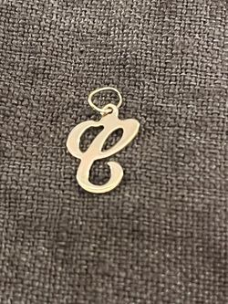 VINTAGE Solid 14K Yellow Gold Cursive Script Letter “C” Initial Pendant Charm