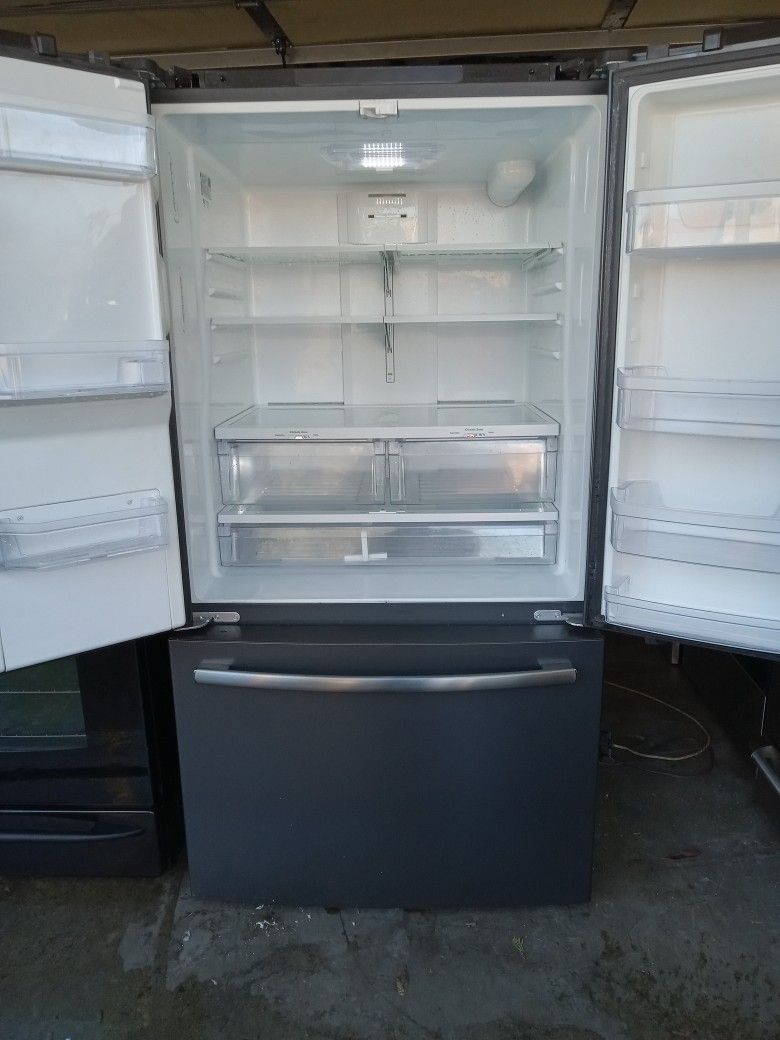 Refrigerator Stainless 