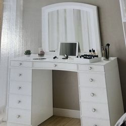 Makeup Vanity 