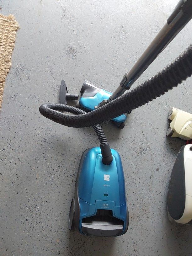 Kenmore Pet Friendly Lightweight Bagged Canister Vacuum Cleaner