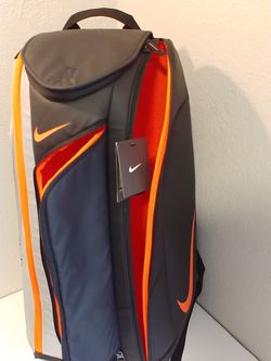 Nike Court Tech 1 Tennis Racket Bag for Sale in CO - OfferUp