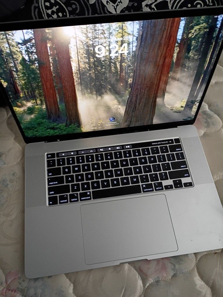 MacBook Pro 16” 2019 See Pictures