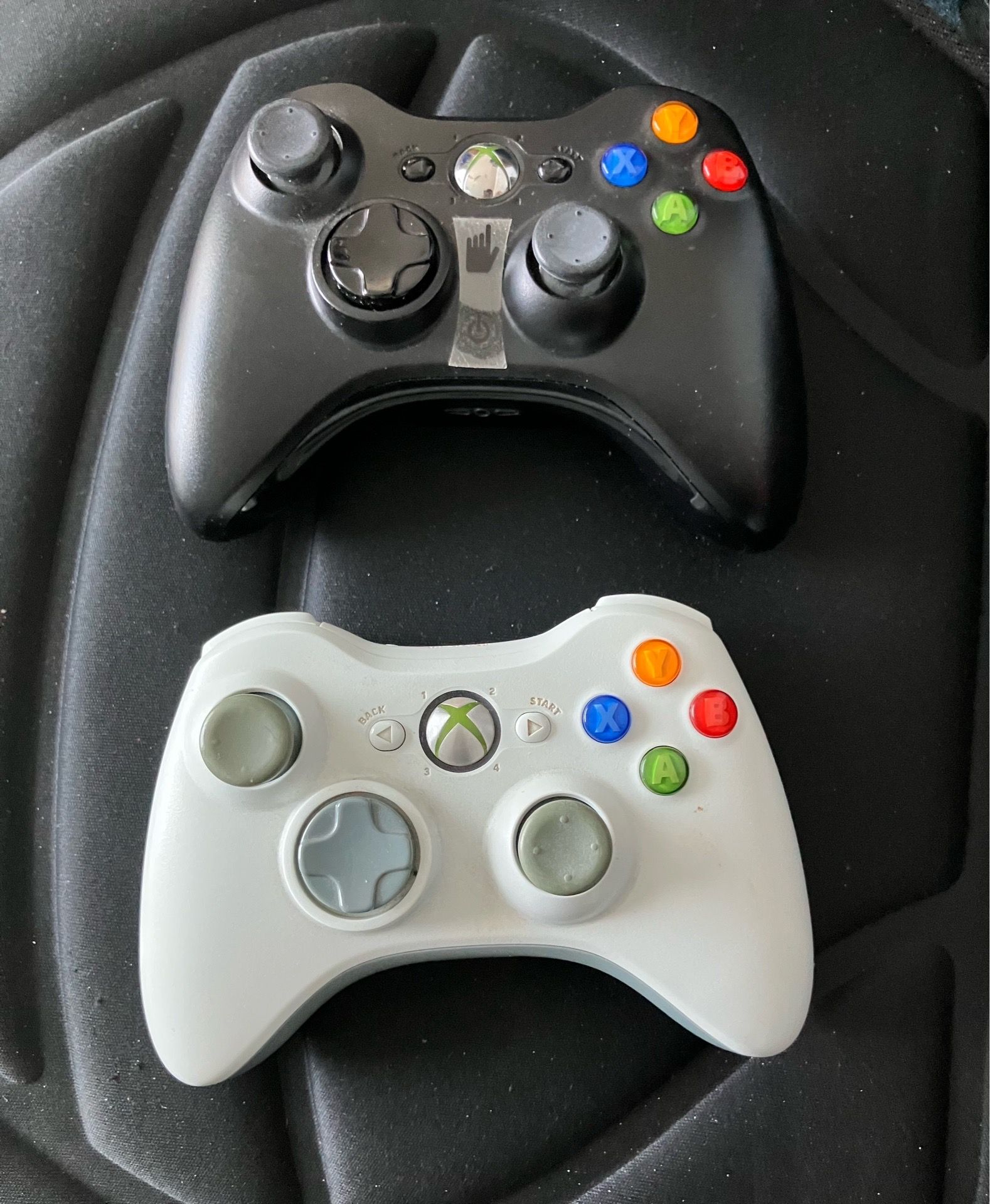 Xbox 360 wireless controllers