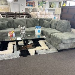 Gray Plush Fabric L- Shaped Sectional W/ Drop Cup Holders For Sale ( Brand New Furniture )