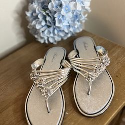 Floral Rhinestones Wedding Sandals