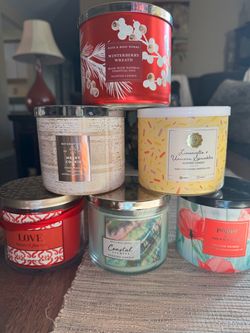 Bath & Body Works 3-Wick Candle Not Used