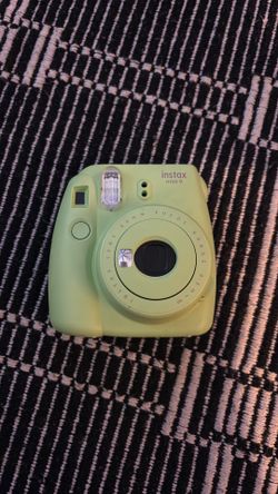 Instax Mini 9 WITHOUT FILM / BATTERIES