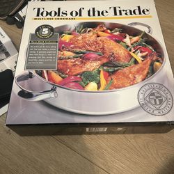 Tools of the trade 5 QT roaster/sauteuse - new never used