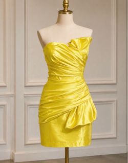 homecoming / short dress
