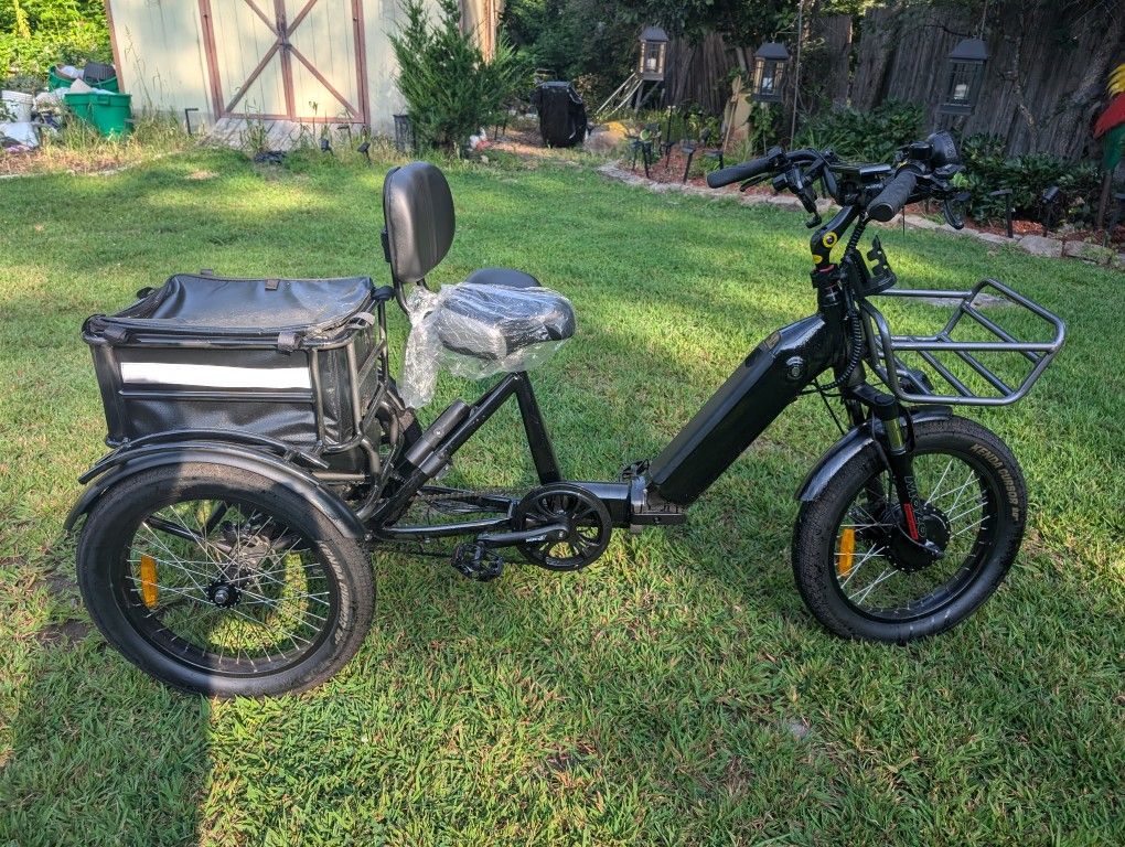 Forza Electric Trike (Foldable) – 25mph, Long Range, Like New!