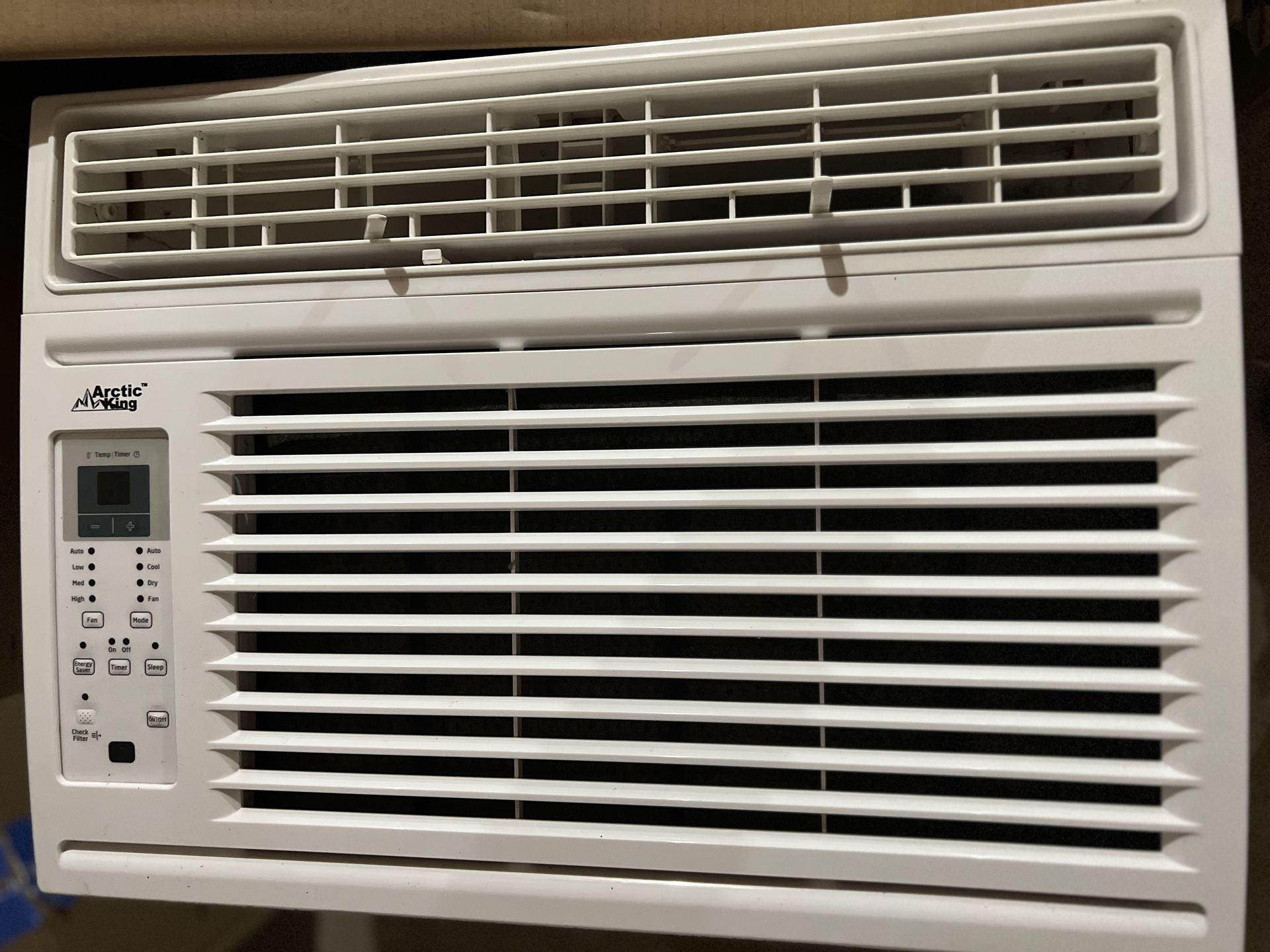 Arctic King Air Conditioner 12000 Btu With Remote Control