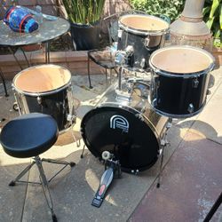 10 Piece Drum Set