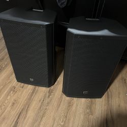 Electro-Voice 15 Inch Powered Speakers