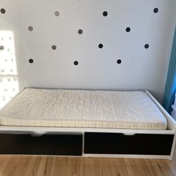 Twin Bed Frame With 2 Drawers,  Excellent condition