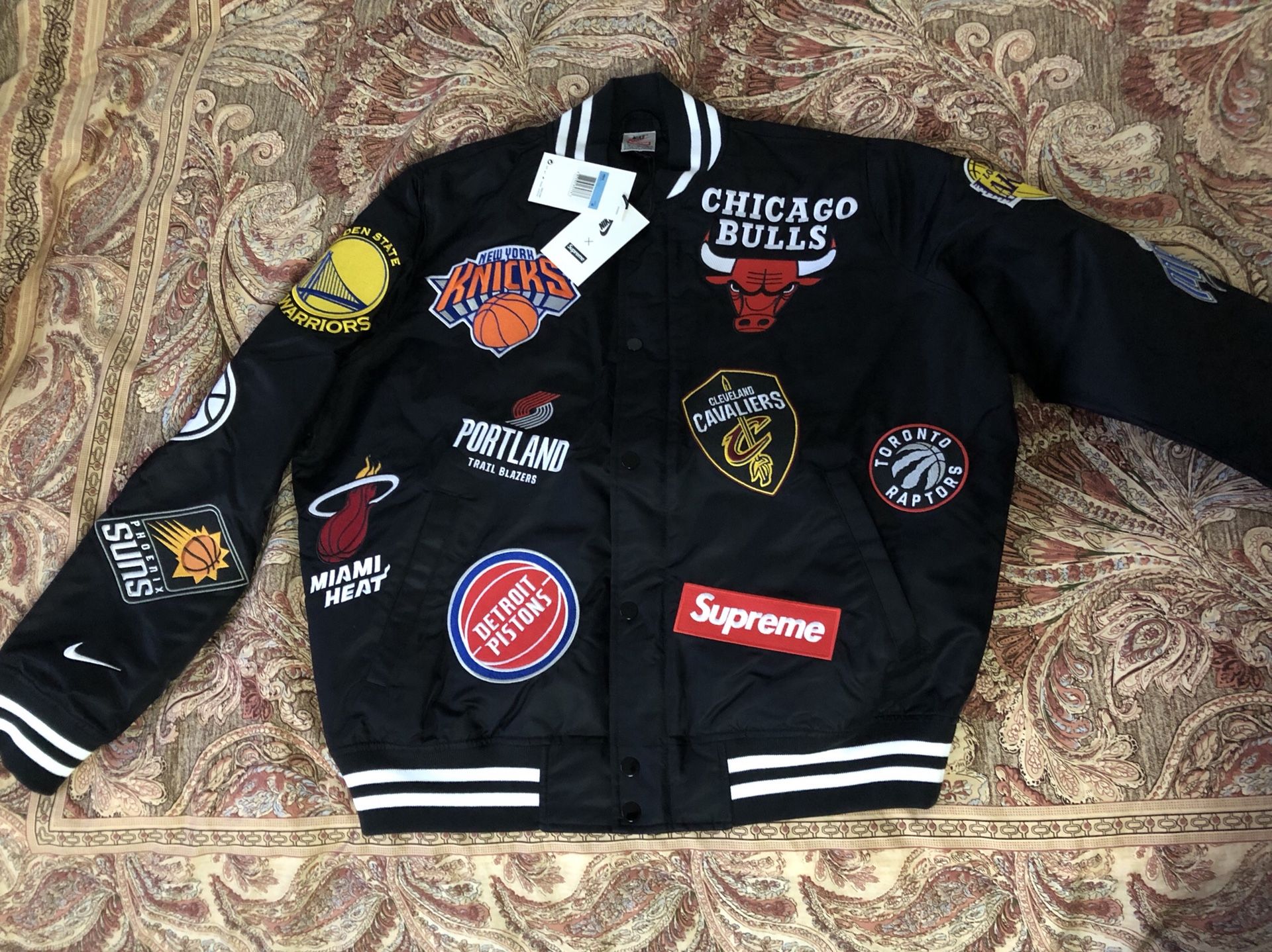 Supreme Nike NBA Warm Up varsity Jacket Black Medium