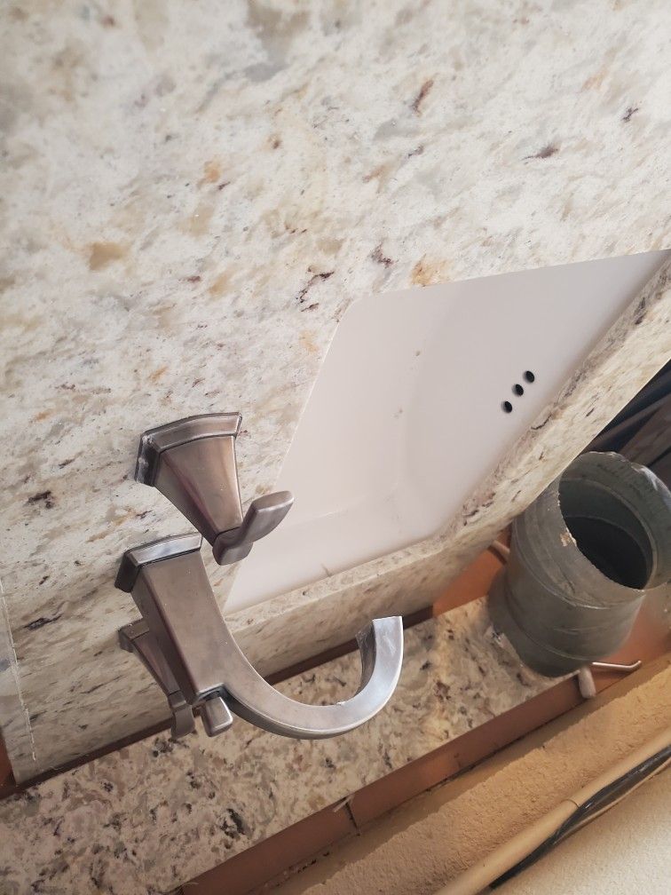 23 X 36.5 White Sink With Quartz Counter Top Faucet Included