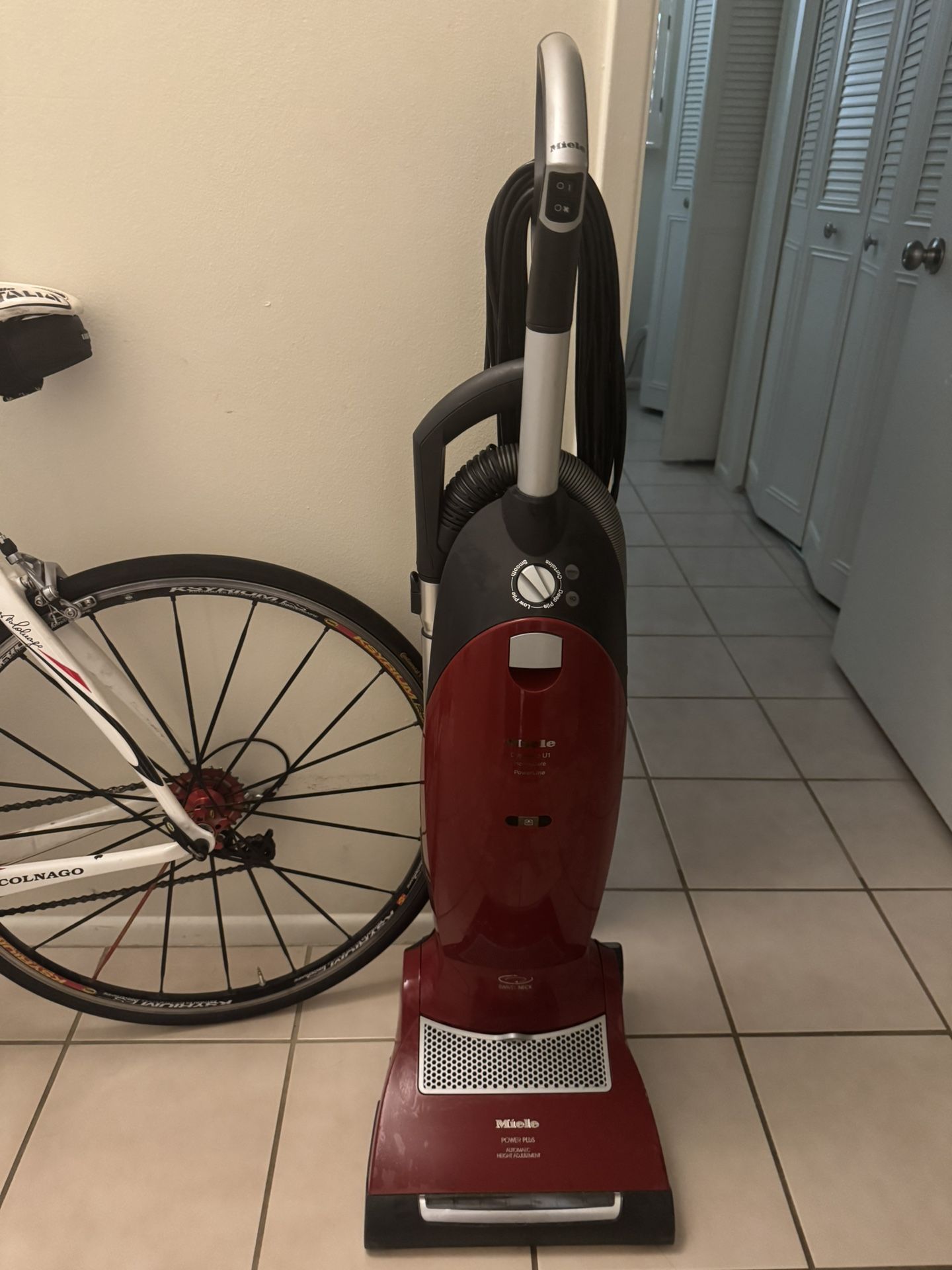 Miele Dynamic U1 Vacuum