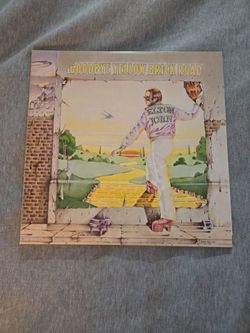 Elton John "Goodbye Yellow Brick Road" - Vinyl Album Mercury Records