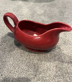 Like New Porcelain Gravy Boat / Serving Dish