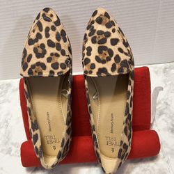 Time and Tru shoes $12| Size: 6 