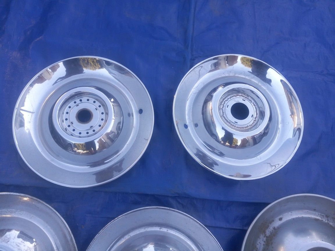 Cadillac sombrero hubcaps for sale deals